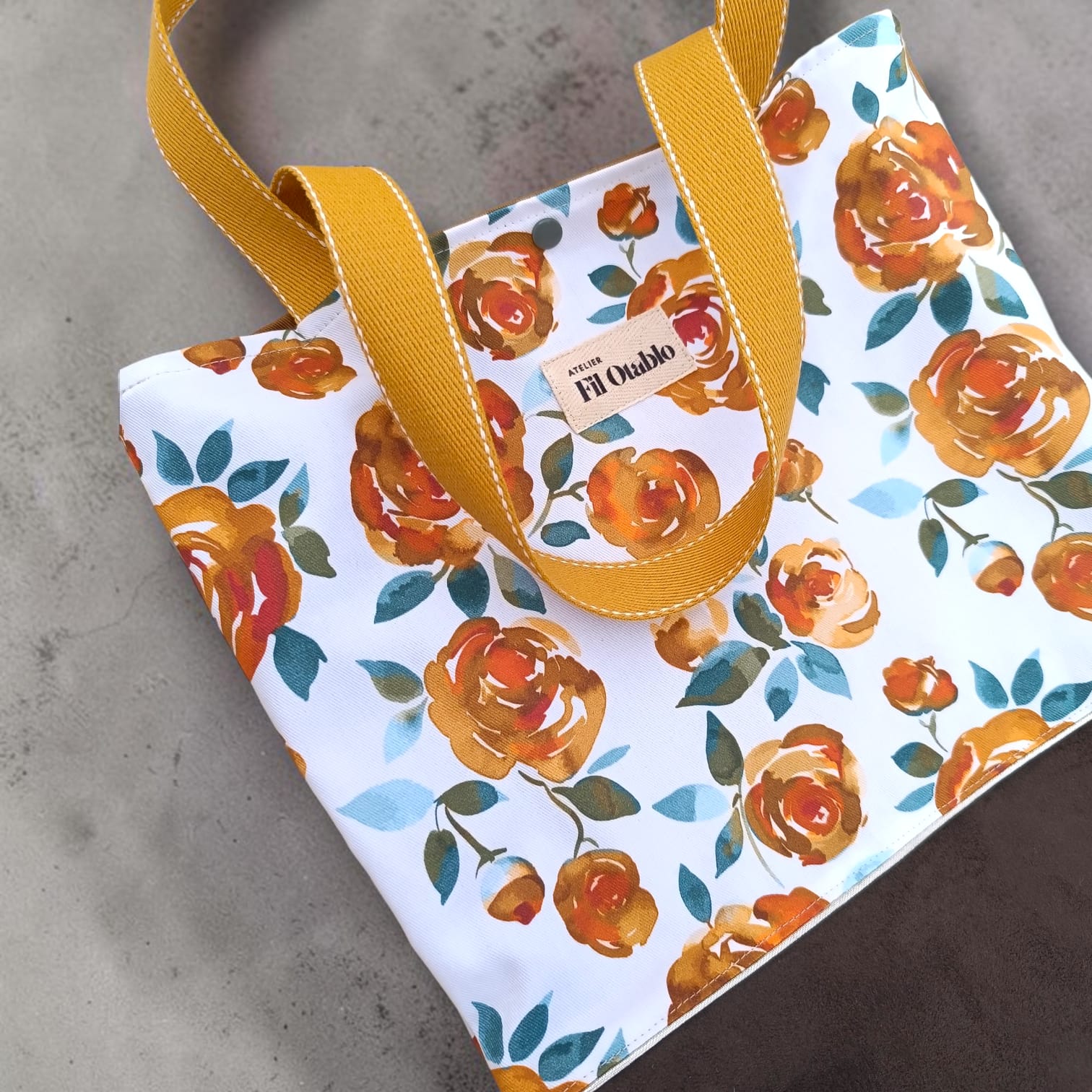 Tote bag chic femme en tissu fleuri artisanal