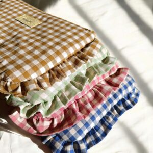 trousse vichy froufrou fait main idée de cadeau de maîtresse original fin d'année