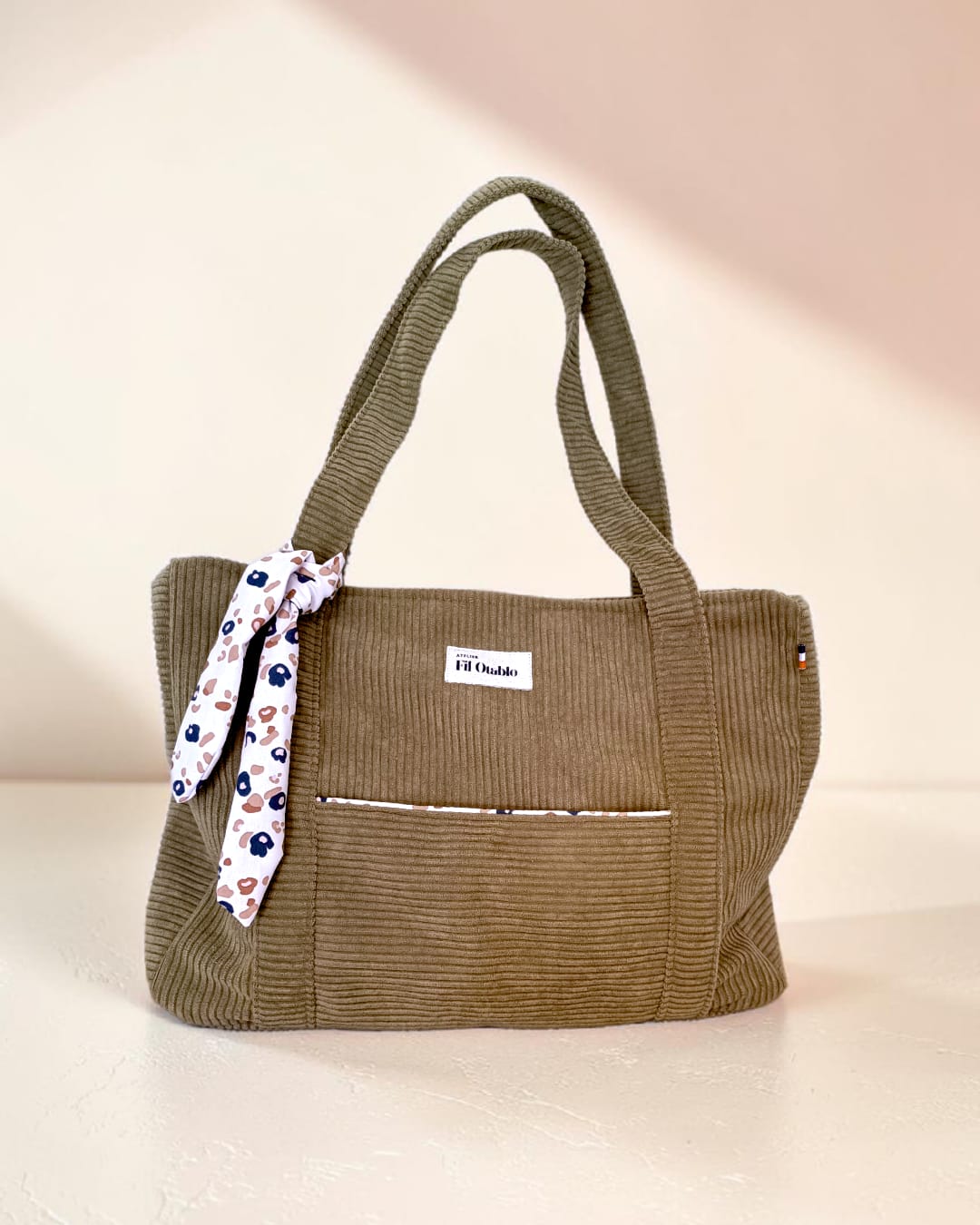 meilleur sac week end femme en velours camel avec anses et fermeture zippée