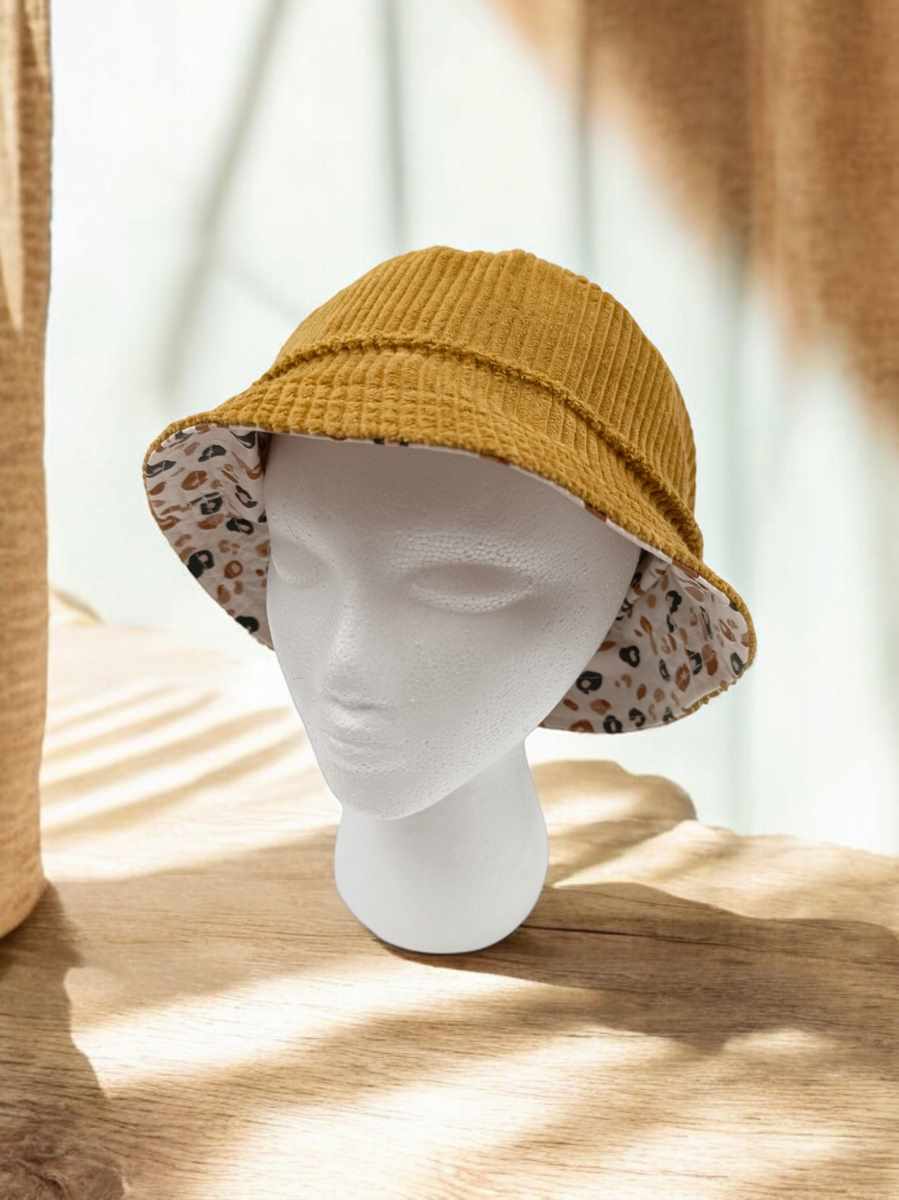 bob réversible face velours camel et face léopard pour l'hiver