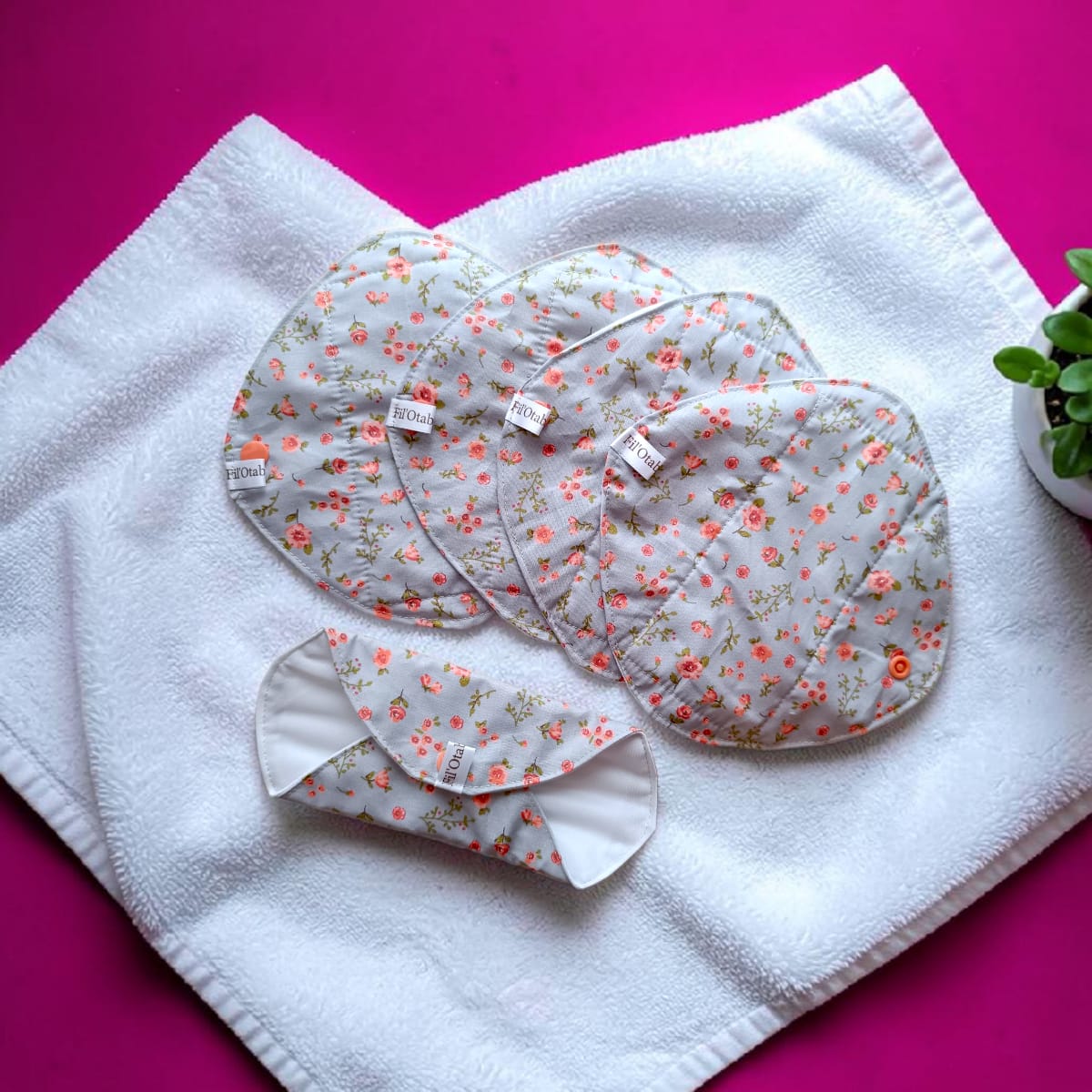 serviette hygiénique lavable flux normal tissu coton biologique fait main réutilisable zéro déchet