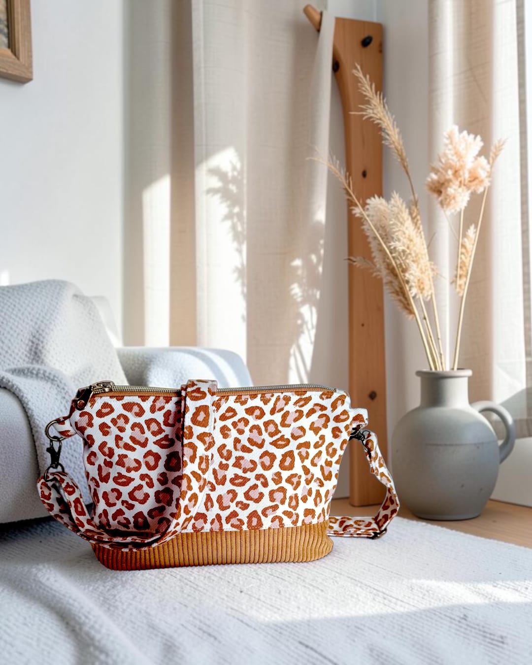 pochette bandoulière petit format léopard