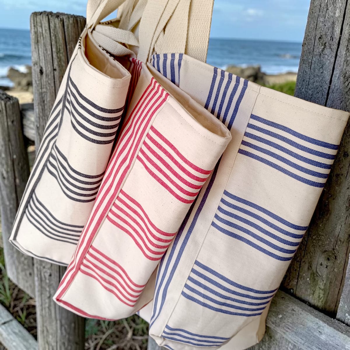 3 coloris de sac de plage XXL rayures bleues noires et rouges